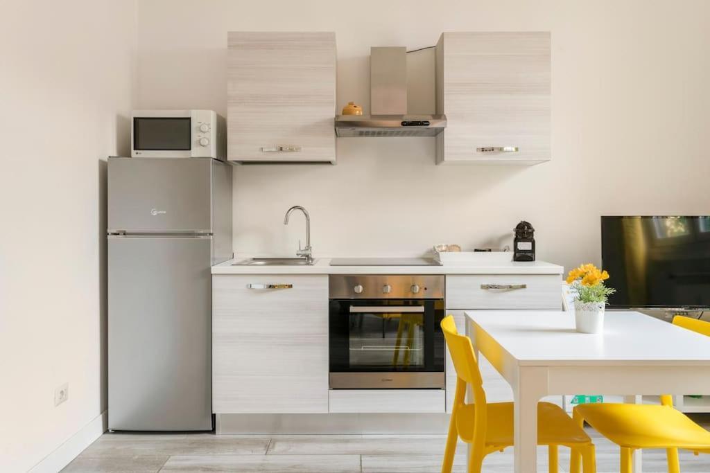 Afforicentro Apartment Milan Luaran gambar