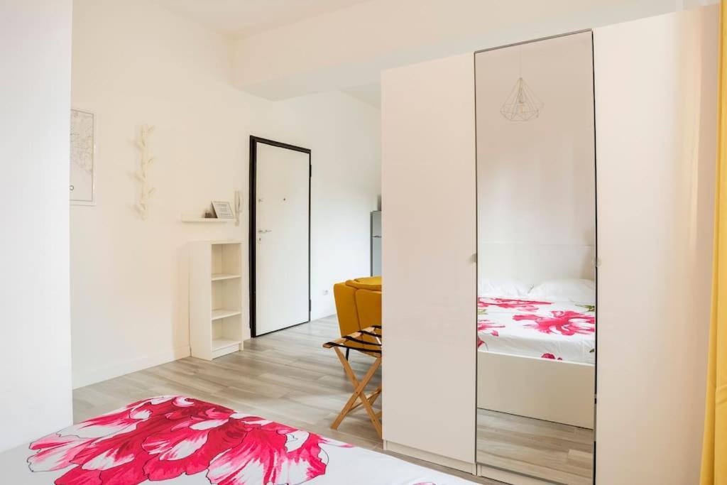 Afforicentro Apartment Milan Luaran gambar